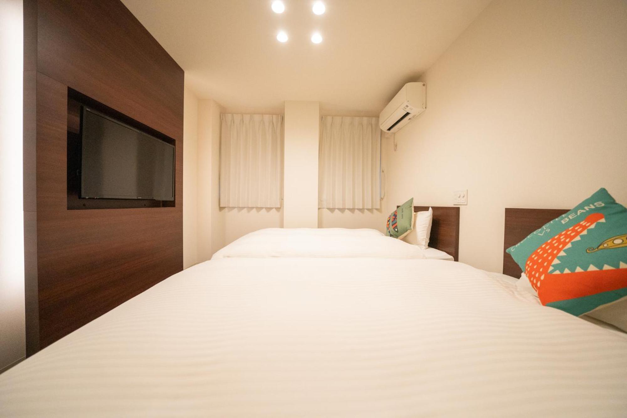 Home Inn Kujo Kawaramachi Киото Экстерьер фото