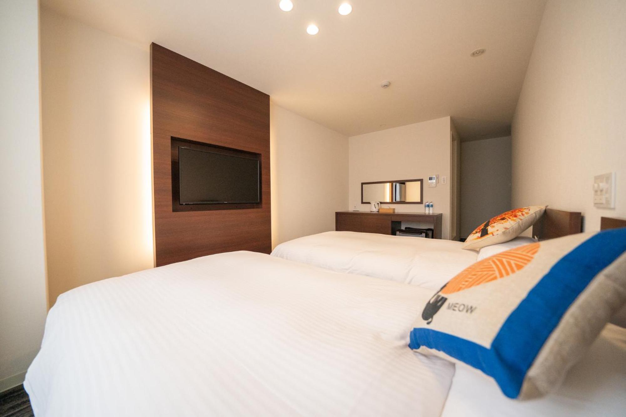 Home Inn Kujo Kawaramachi Киото Экстерьер фото