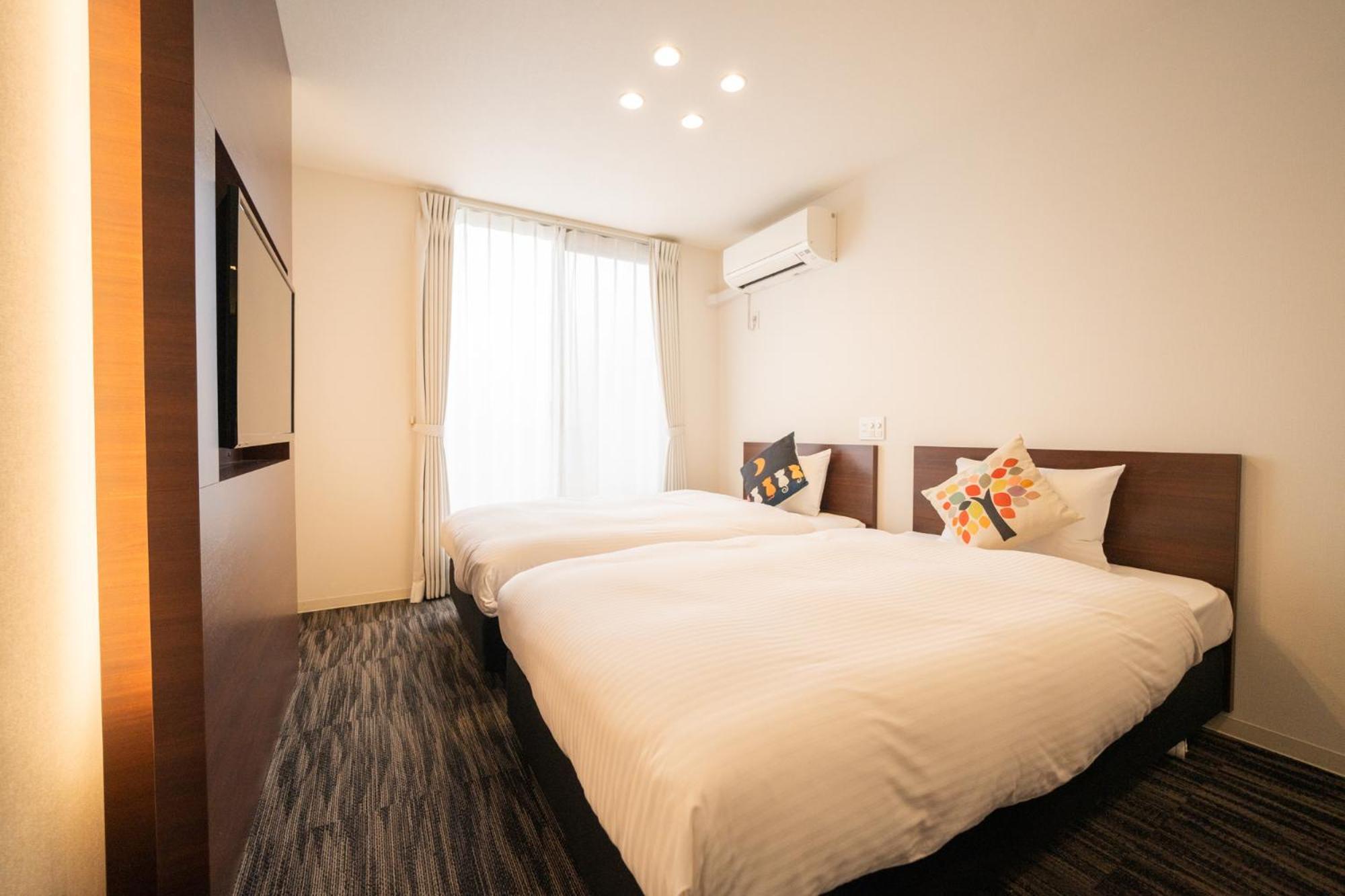 Home Inn Kujo Kawaramachi Киото Экстерьер фото