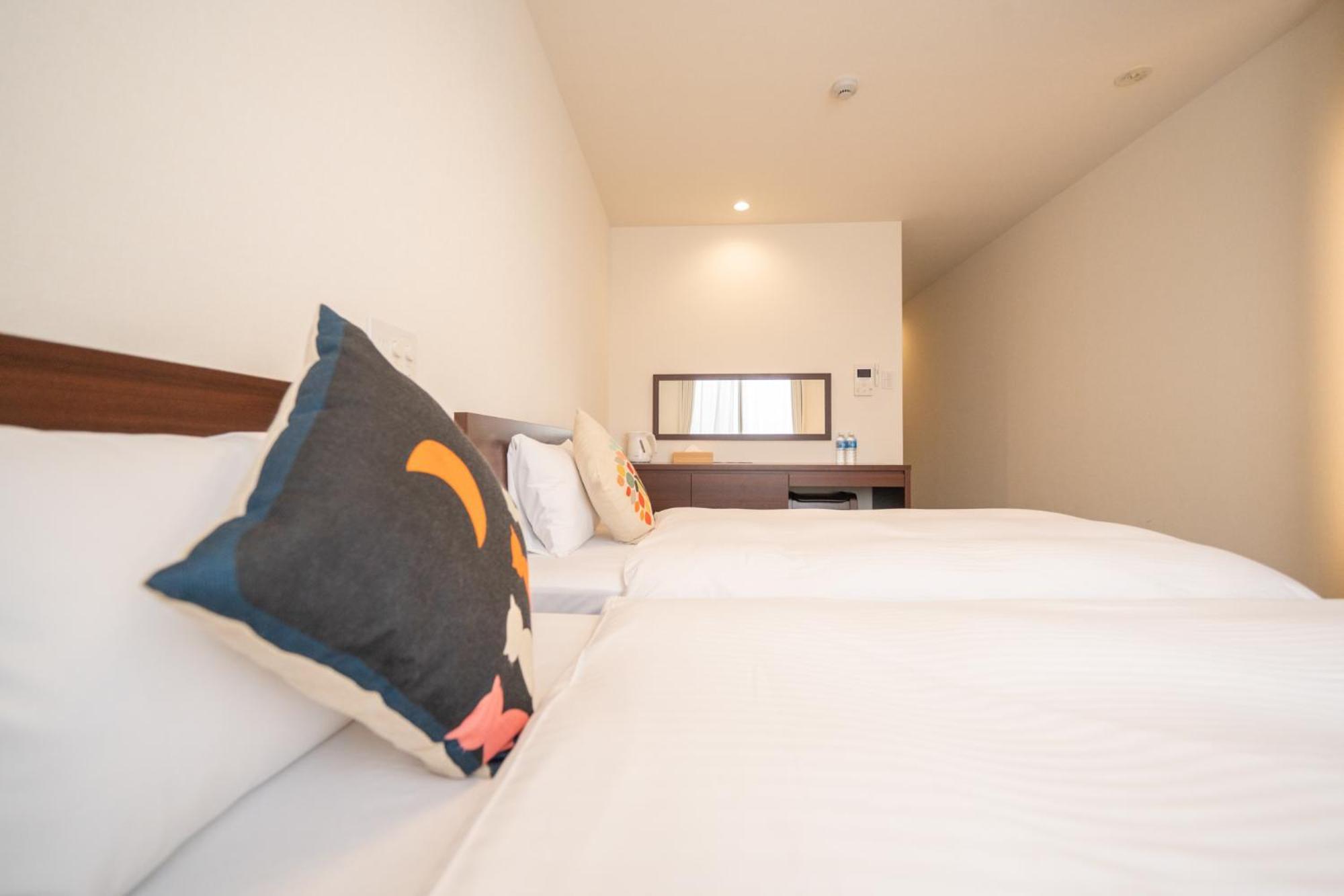 Home Inn Kujo Kawaramachi Киото Экстерьер фото