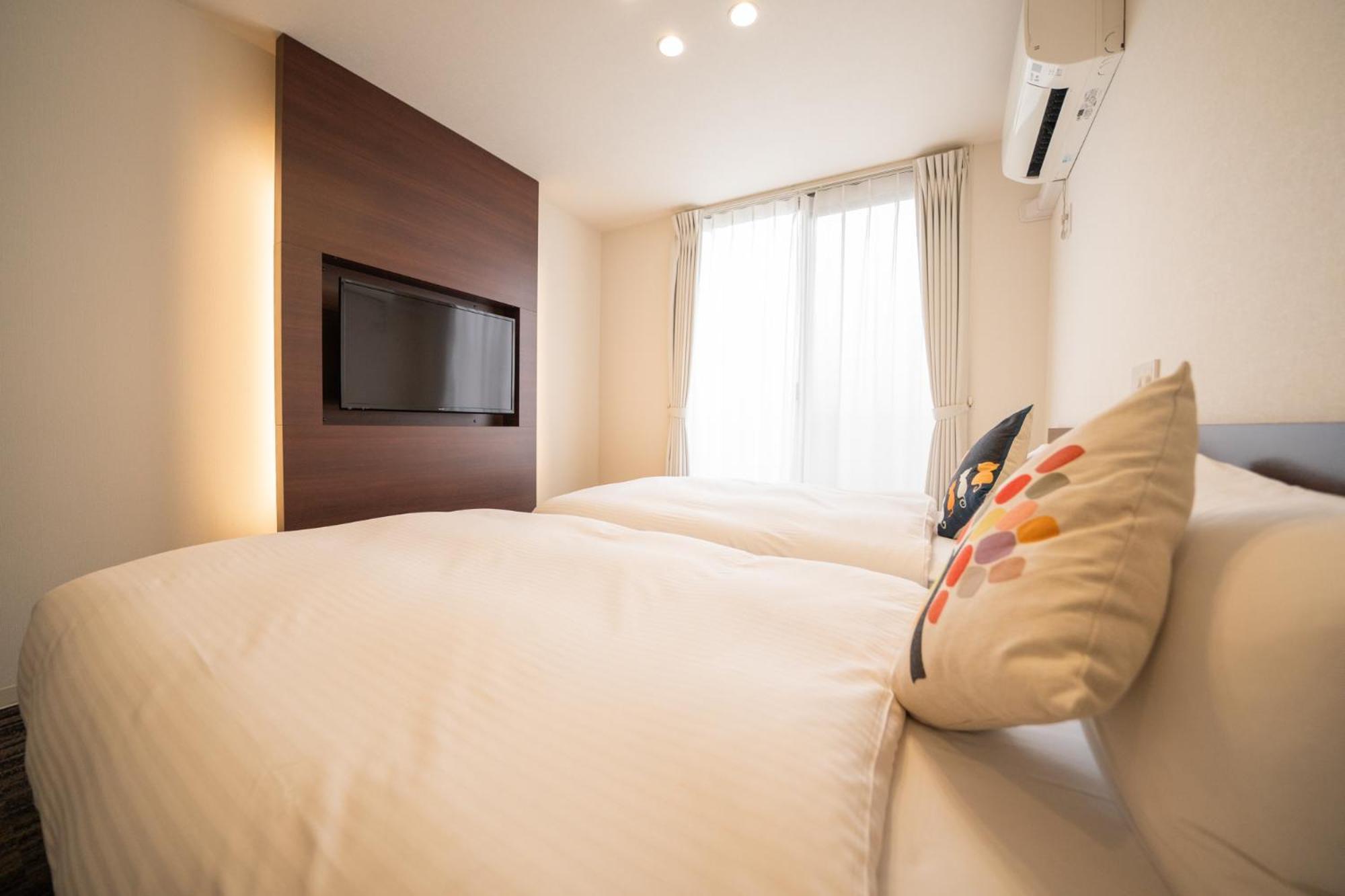 Home Inn Kujo Kawaramachi Киото Экстерьер фото
